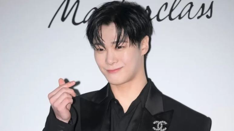 Moonbin