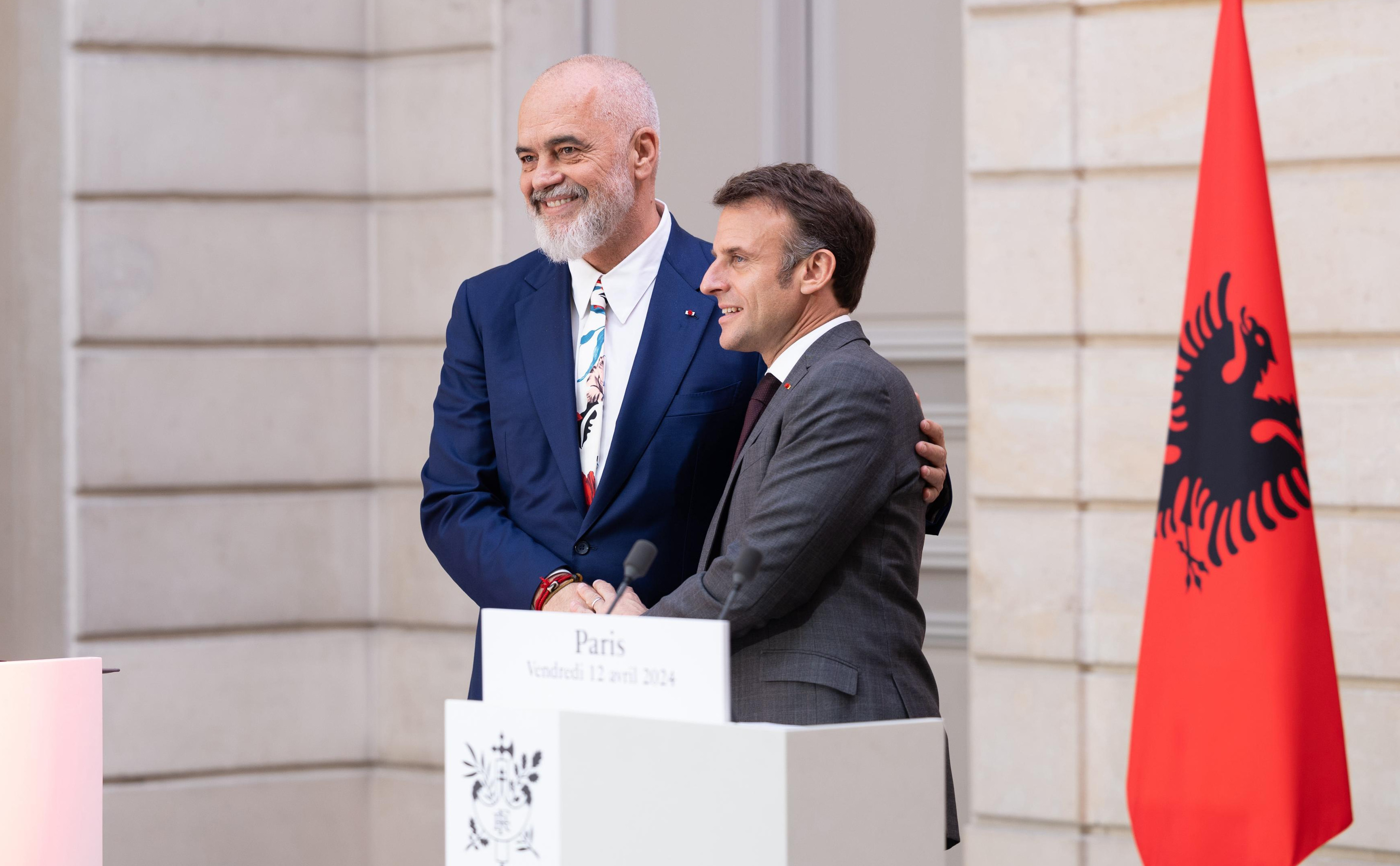 Rama  me Macron1