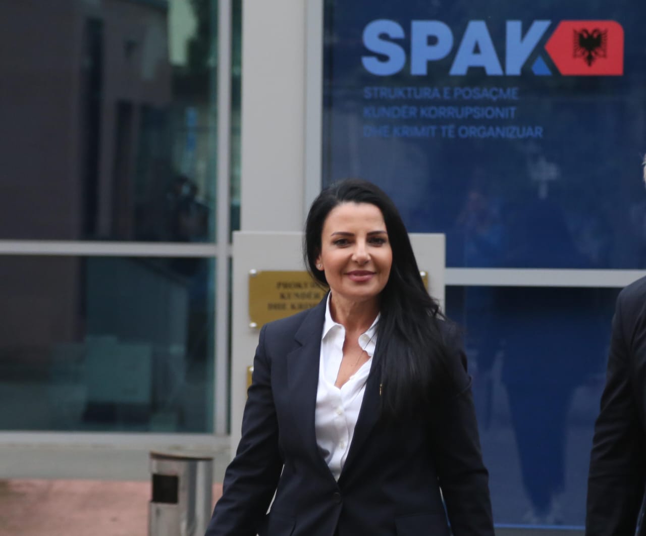 balluku ne spak belinda balluku spak inceneratori i tiranes deshmia e ballukut (9)