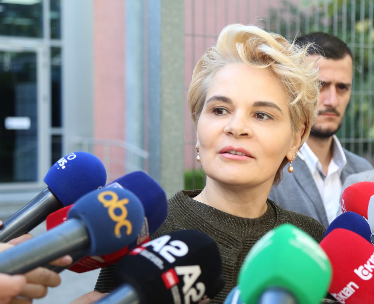 monika kryemadhi spak (1)