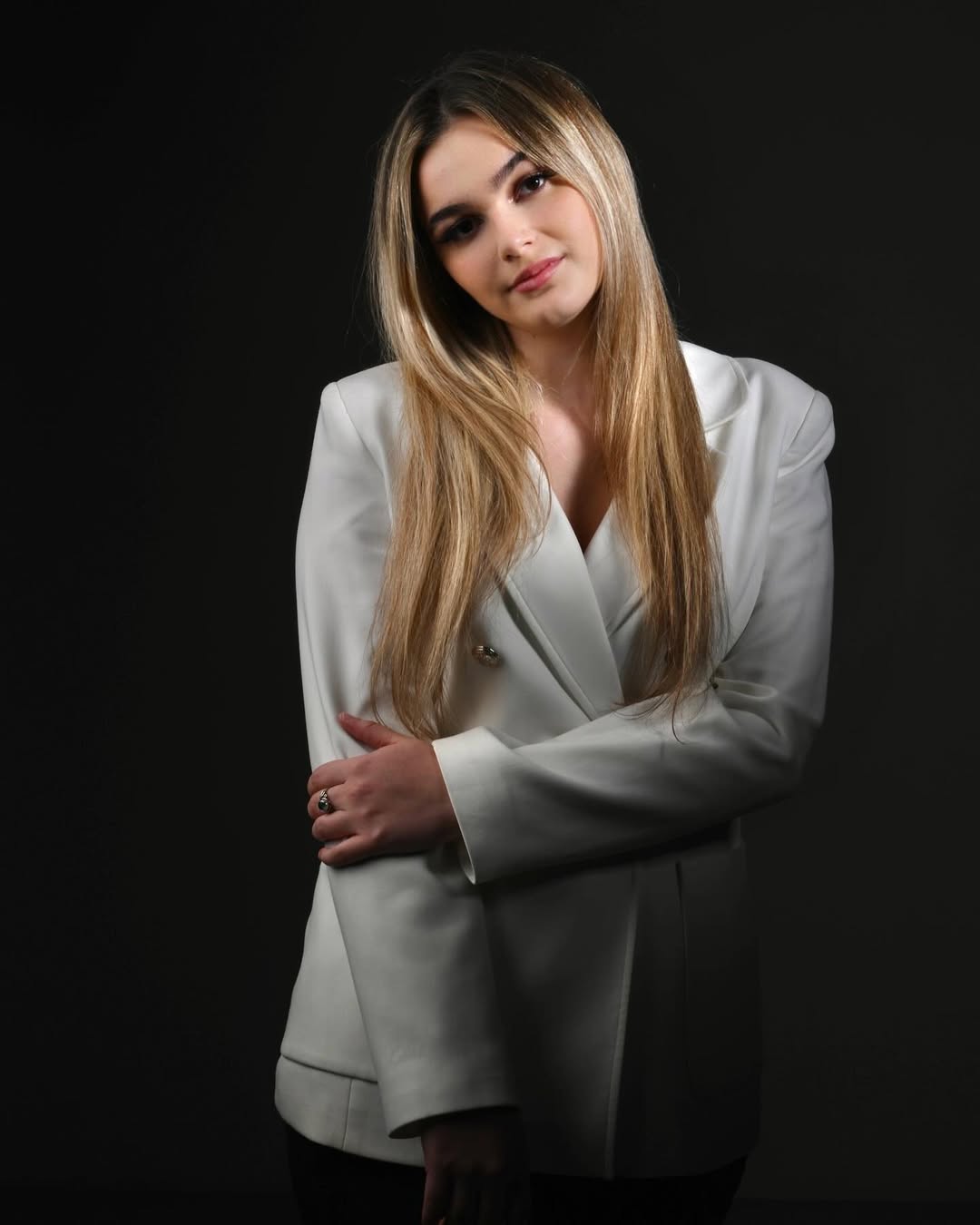 Luna Çausholli1