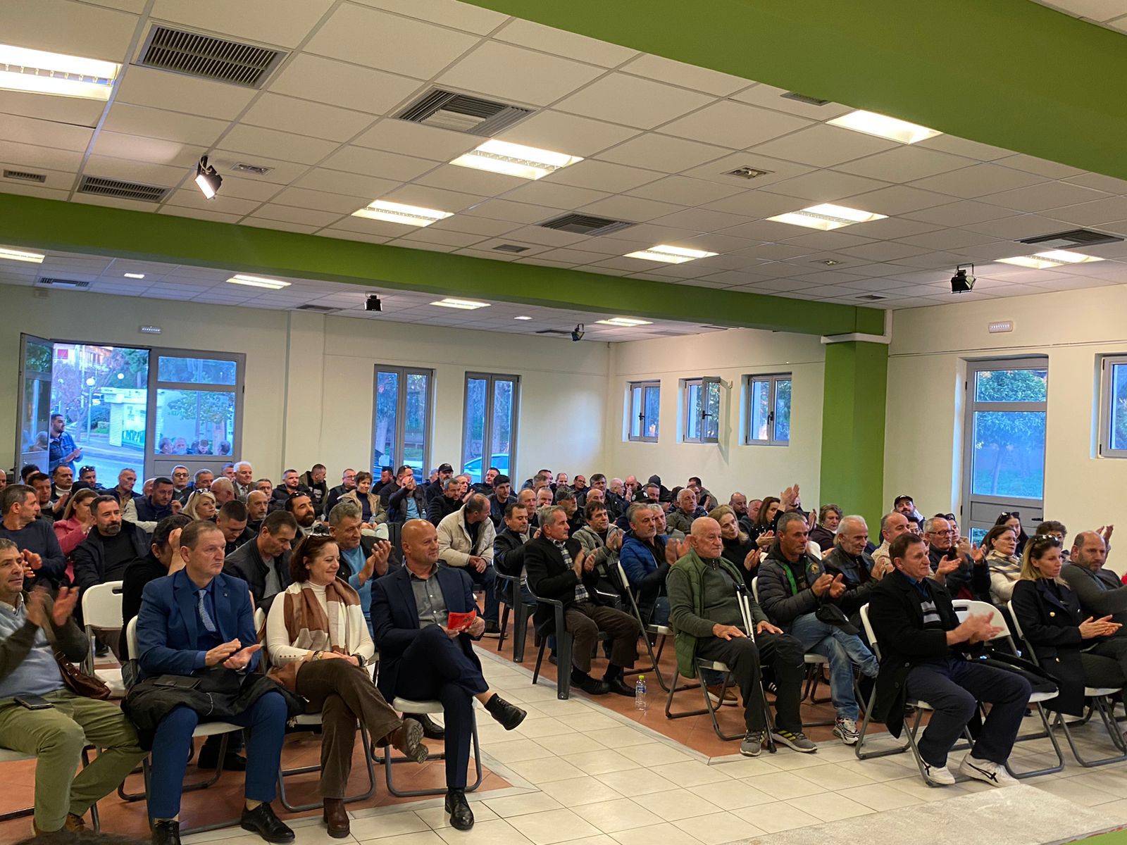 Luçiano Boçi athine emigrantet (3)