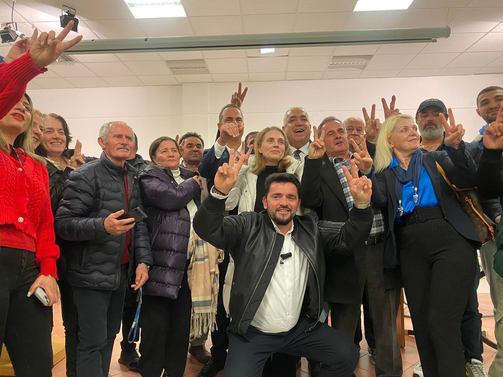 Luçiano Boçi athine emigrantet (4)