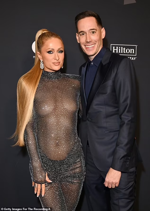 Paris Hilton (4)