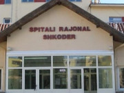 Detaje nga vdekja e 3-vjeçarit! Çfarë deklaron spitali i Shkodrës: I mituri humbi jetën 10 minuta pasi erdhi, një ditë më parë prindërit e sollën djalin bashkë me të motrën por…