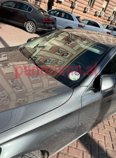 makina e deputetit parkim kuvend (1)