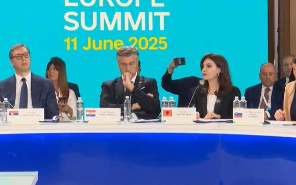 elisa spiropali1