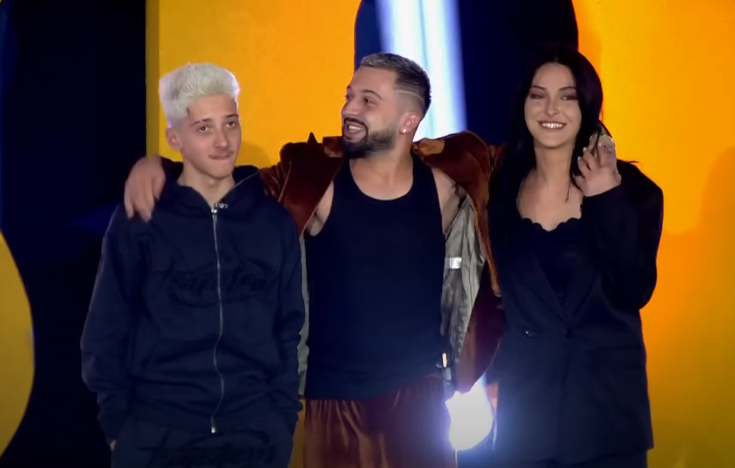 Gjesti me të vëllanë dhe motrën e tij