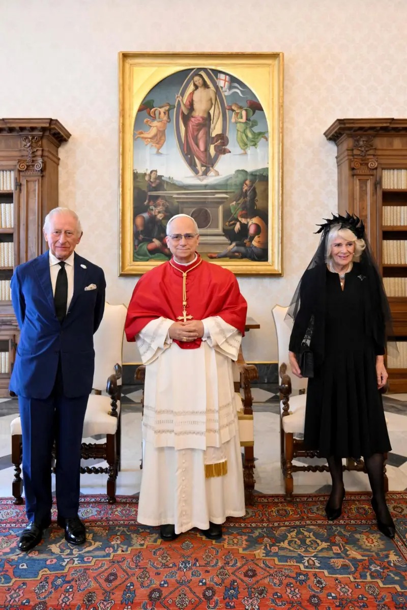 Mbreti Charles papa leoni