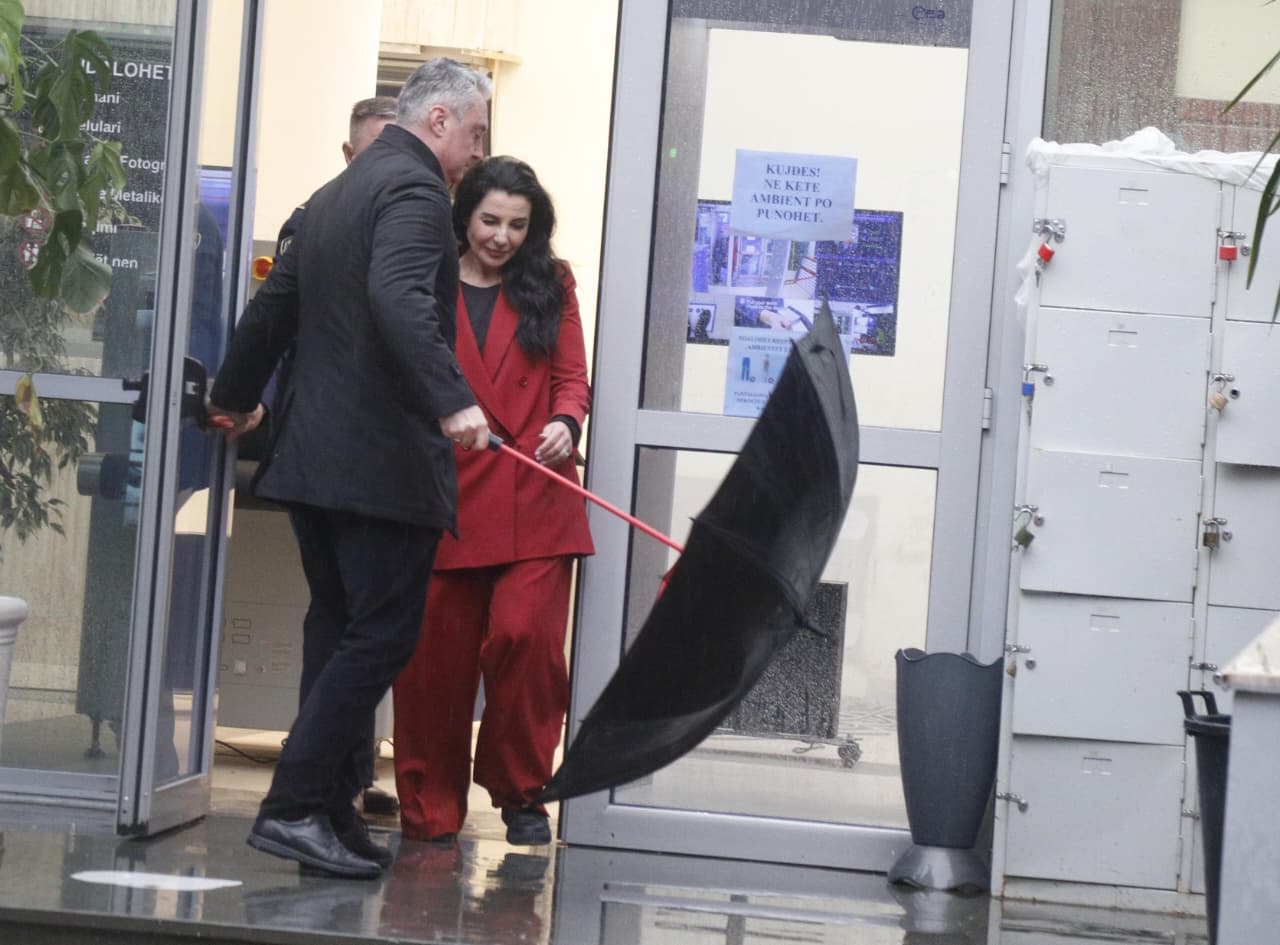 Balluku-GJKKO-vendimi_Belinda-Masa-Ministrja-Infrastruktura (5)