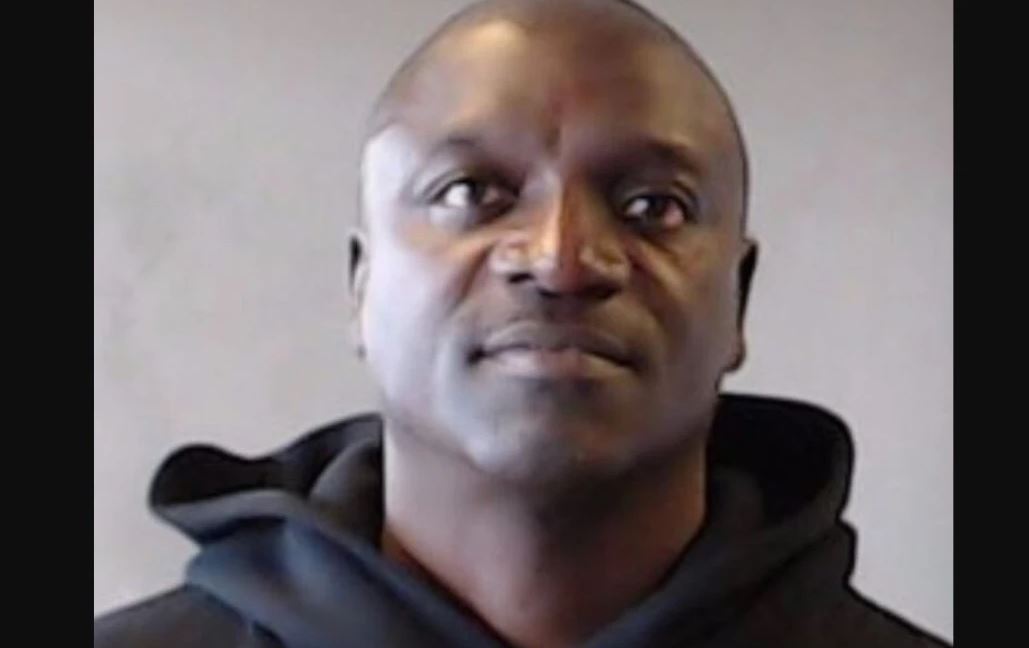 akon pas arrestimit