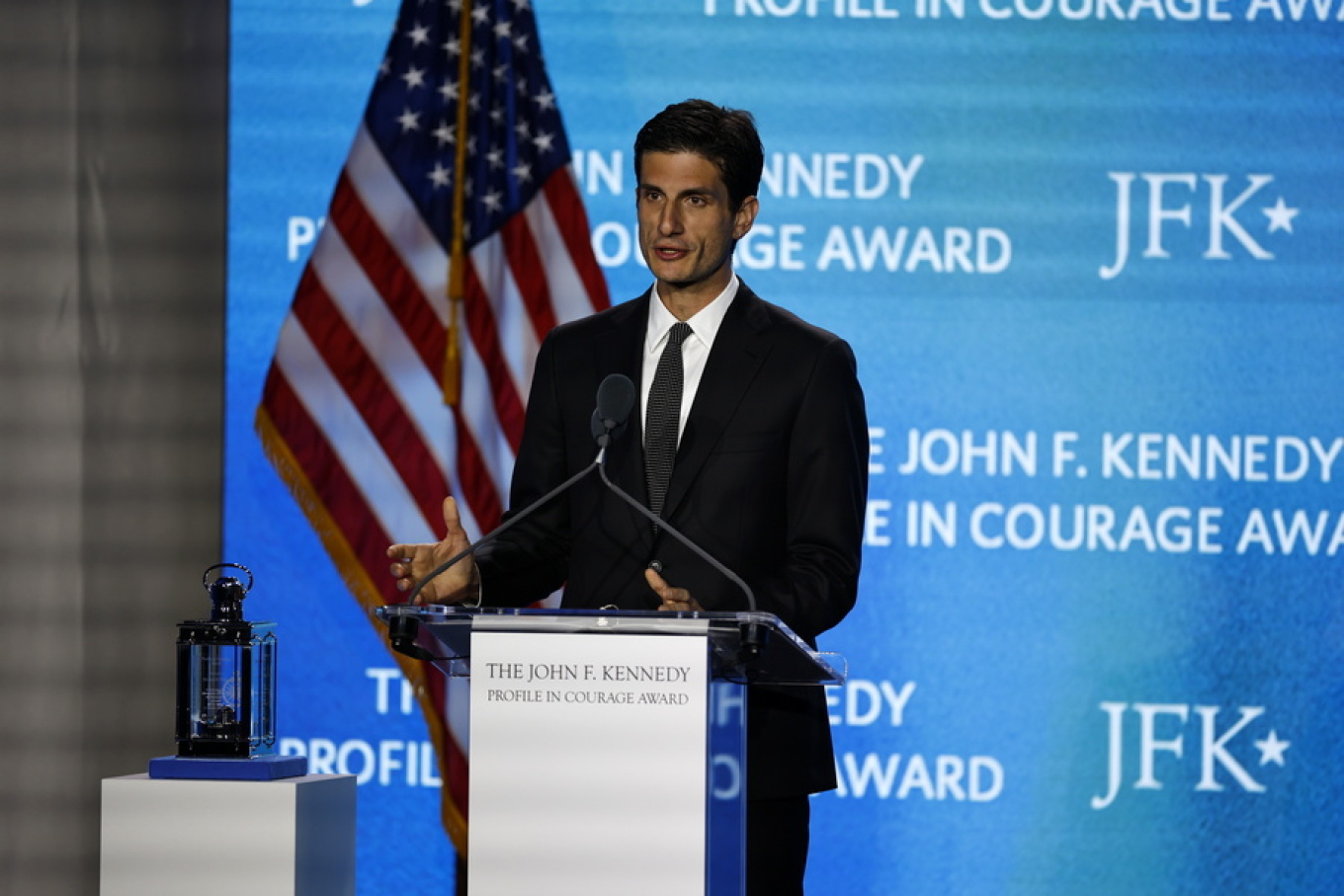 jack_schlossberg