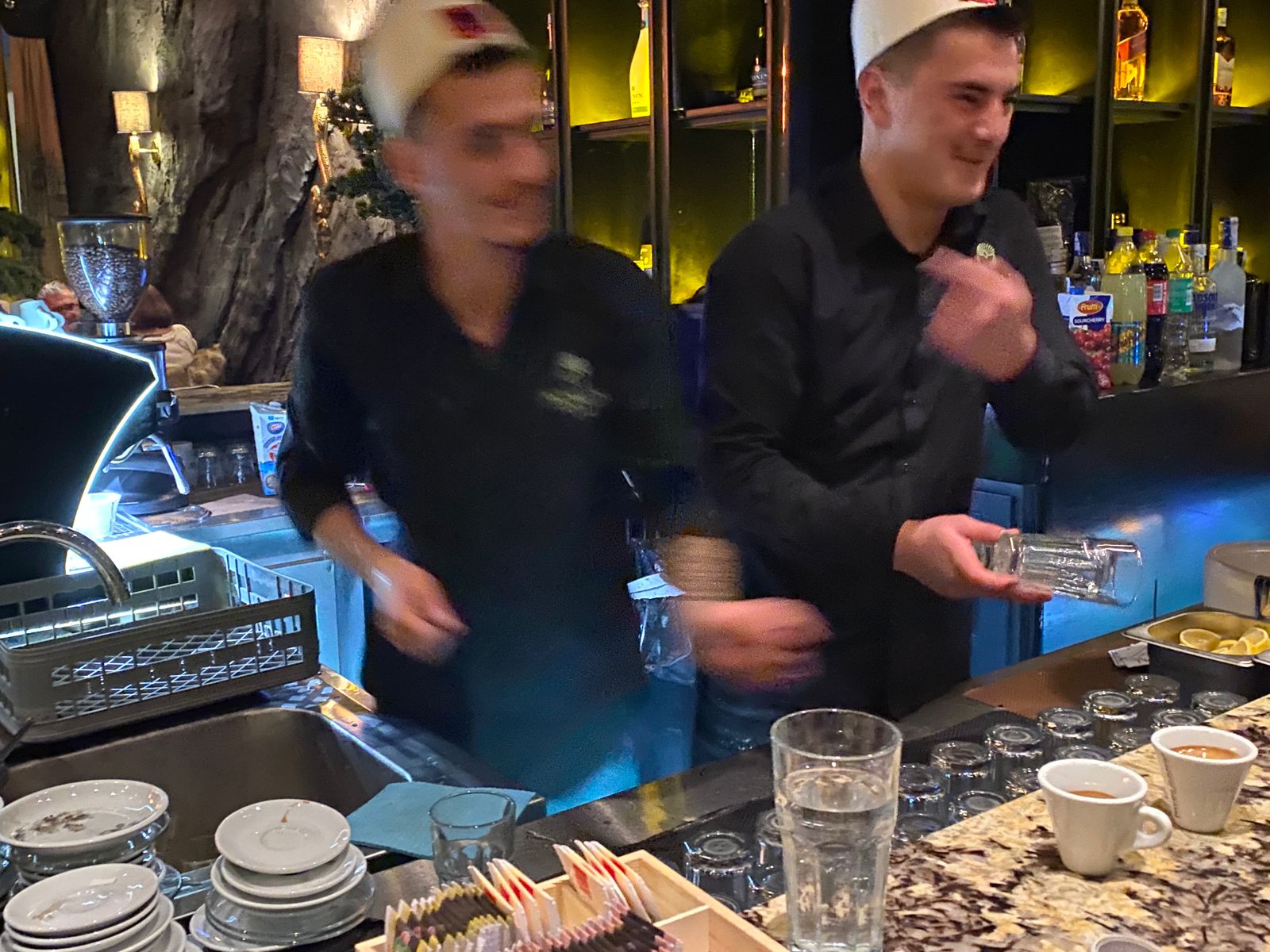kamarier prizren plis (1)