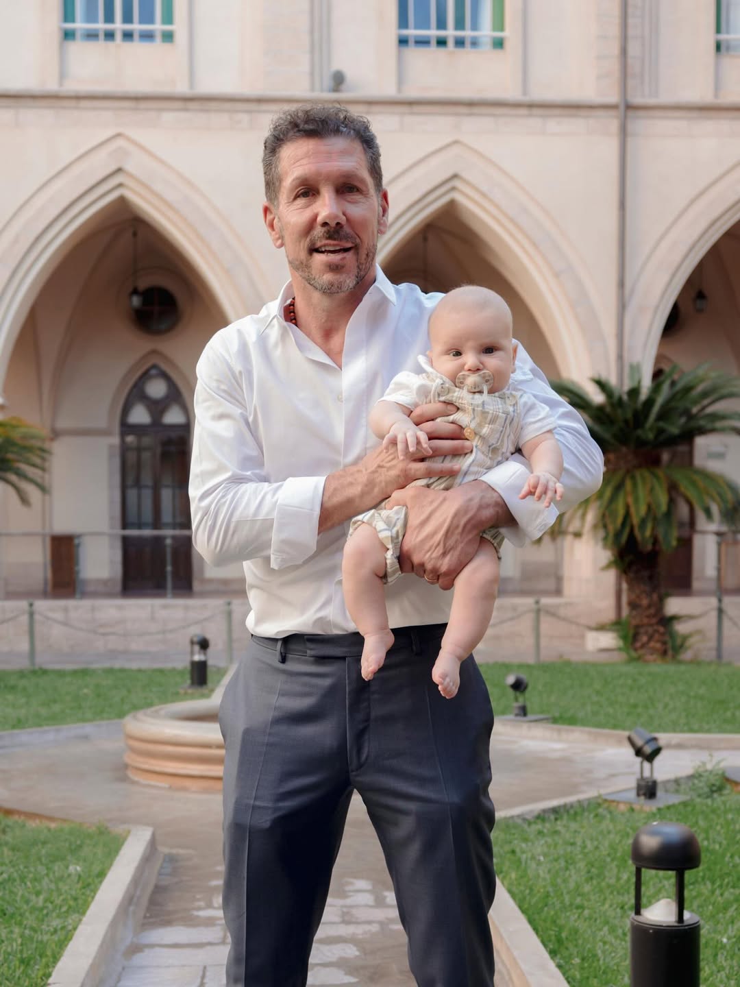 Gjyshi Diego Simeone (9)