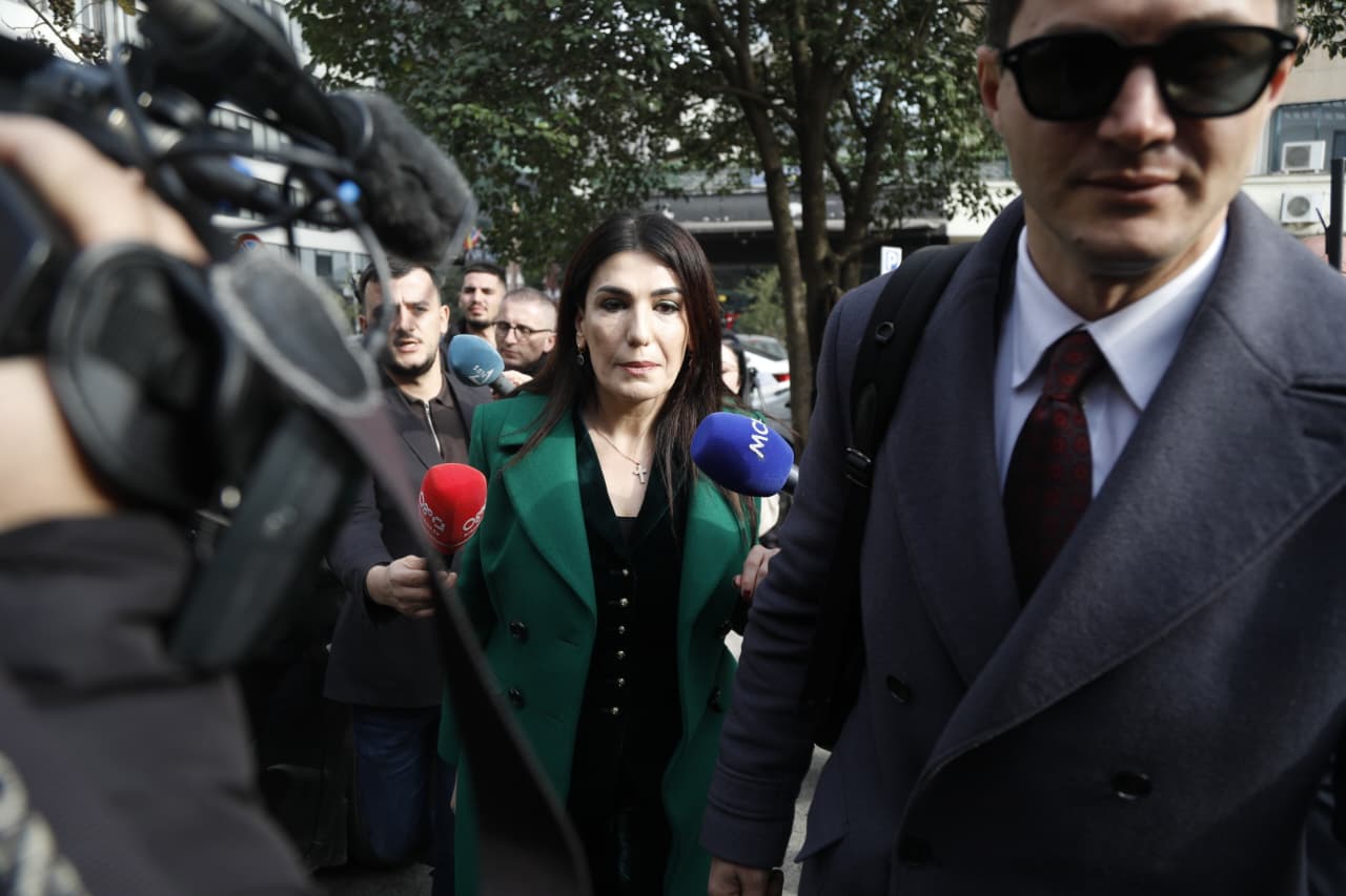 Mirlinda Karcanaj-AKSHi-Skandali-dosja-korrupsioni (7)