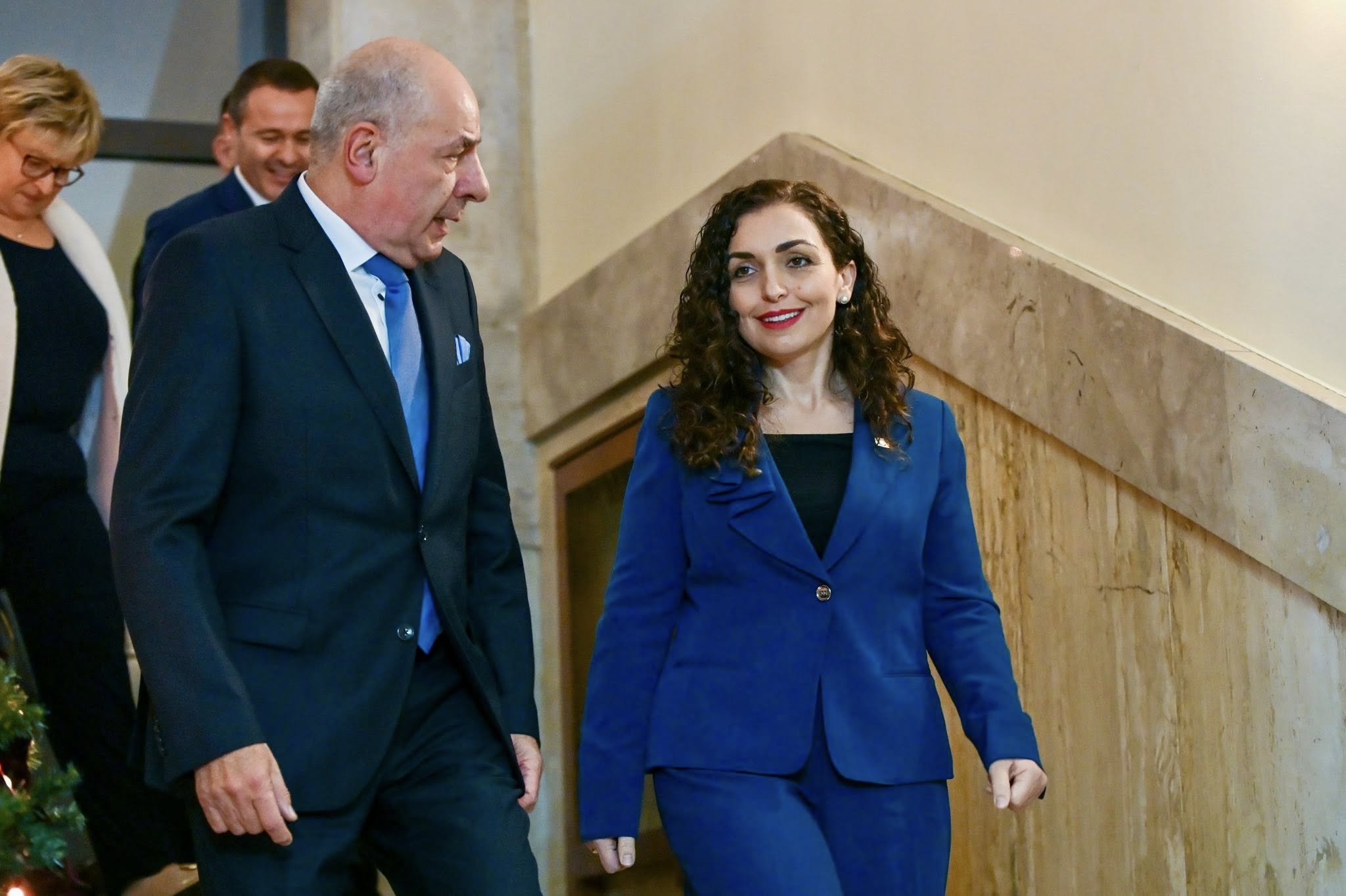 Tamás Sulyok, vjosa osmani (3)