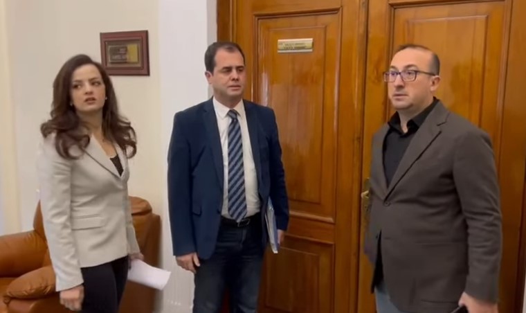 deputetet e pd keshilli i mandateve