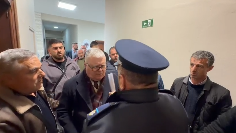 pronarë autobusësh vlore bashkia (4)