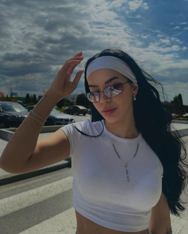 Efi Dhedhes (13)