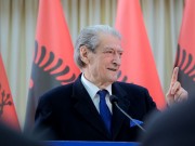 “Vjen kërkesa për Ballukun, ai nuk i heq imunitetin!”- Berisha: Në dosjen e Lubisë, në 3 rreshta, 2 flasin për Ramën! Armand Frangun ka 800 transaksione nga baxhanaku kryeministër