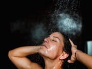 Dushi në errësirë, si ndikon drita dhe temperatura te gjumi dhe çfarë thotë shkenca