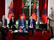 Kur teknologjia takon diplomacinë: libri që zbërthen sfidat dhe mundësitë e kohëve moderne