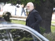 Kryeministri Rama mblodhi kryebashkiakët socialistë, përfundon pas rreth dy orësh takimi
