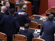 Përplasjet në Parlament, PD kërkon përjashtimin për 60 ditë të Taulant Ballës: Ka fyer dhe kërcënuar deputetet gra