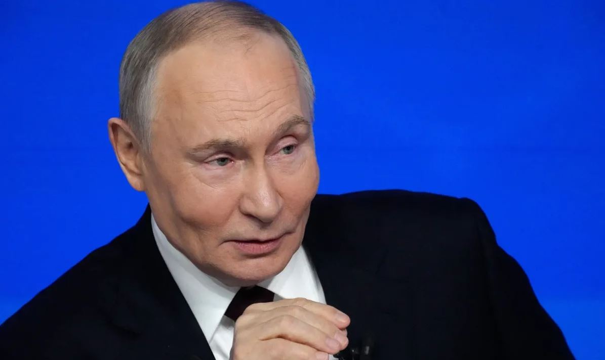  Wall Street Journal   Oligarkët pranë Putinit vijojnë jetën luksoze  udhëtojnë privatisht pavarësisht sanksioneve