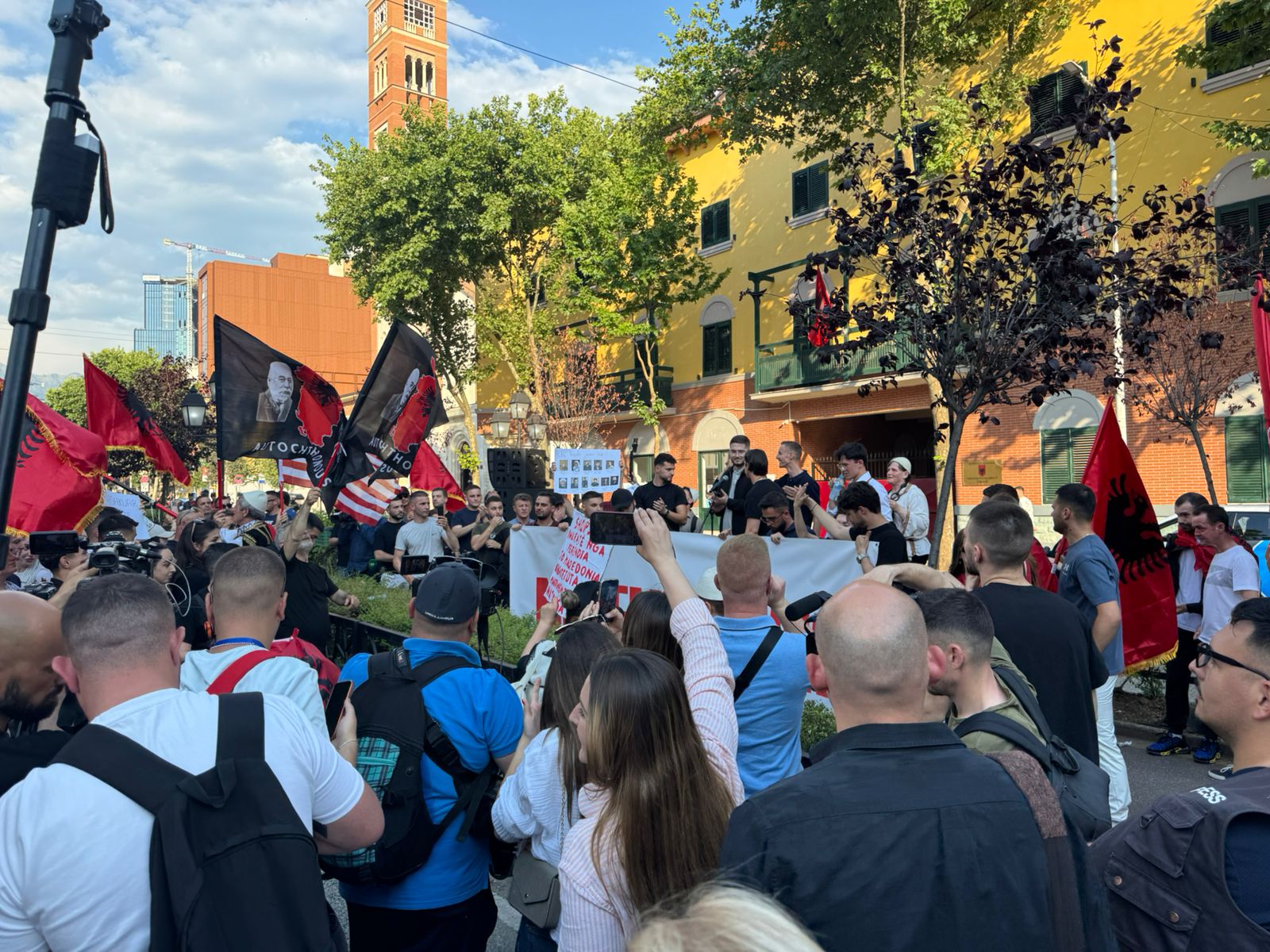 studentet tirane proteste maqedonia (2)