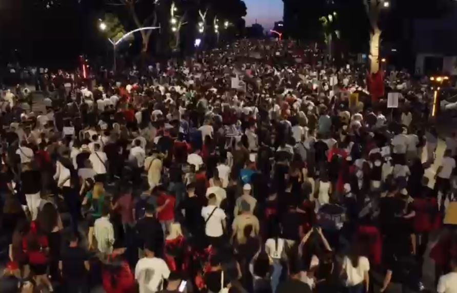 proteste dron