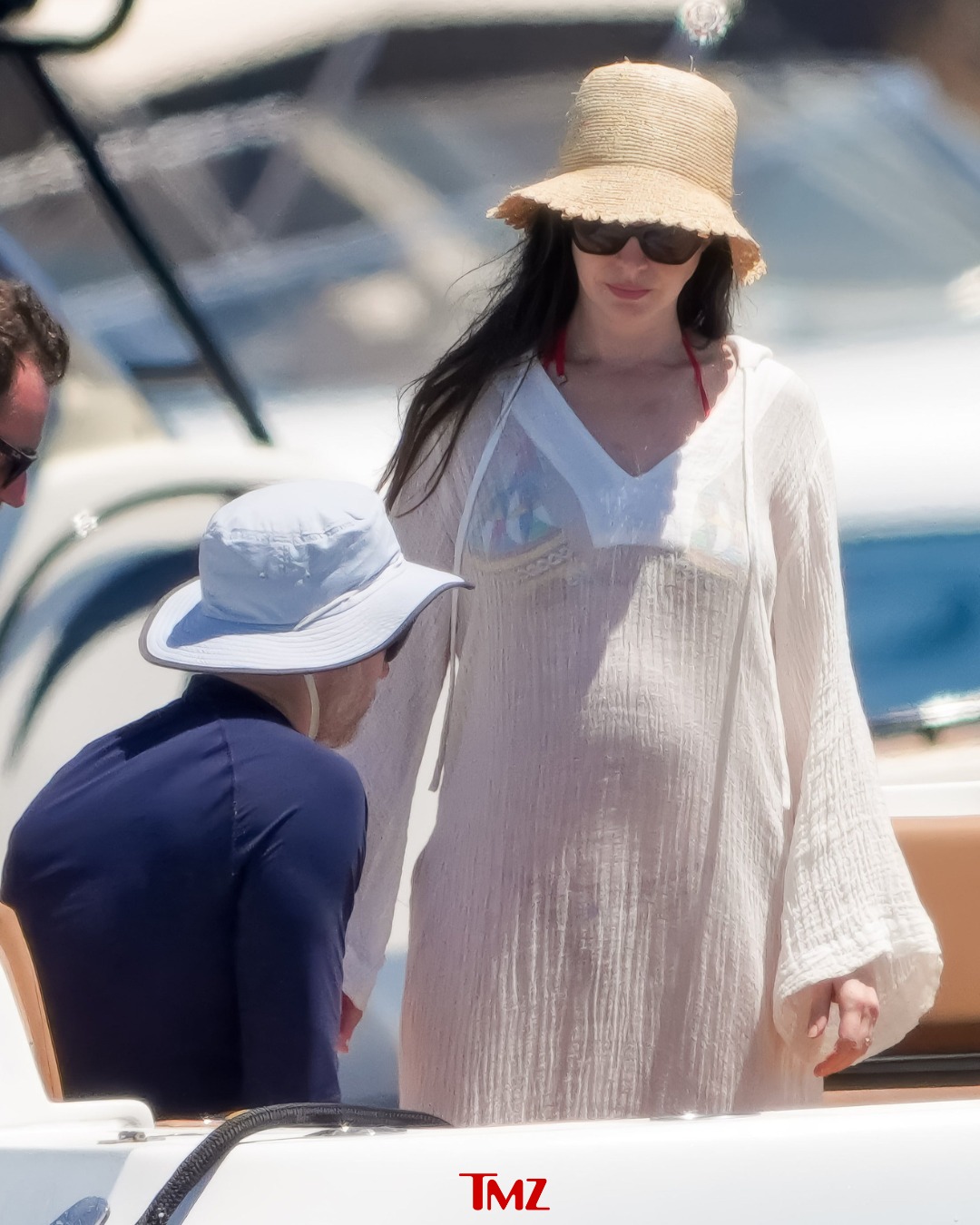 Anne Hathaway (7)