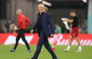 Soccer Football - FIFA World Cup Qatar 2022 - Group D - France v Denmark - Stadium 974, Doha, Qatar - November 26, 2022 France coach Didier Deschamps celebrates after the match REUTERS/Carl Recine