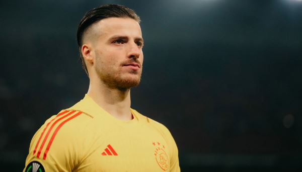 E kontaktoi FSHF  por mendjen e ka te Gjermania  Futbollisti tronditet nga vendimi i fundit