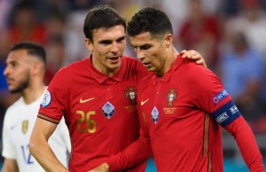 Joao.Palhinha.Cristiano.Ronaldo.Portugal.v.France.TEAMtalk-1 (1)