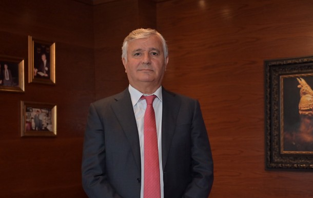 Rektori i Universitetit  Luarasi   Maksim Haxhia zgjidhet kryetar i Dhomës Kombëtare së Avokatisë së Shqipërisë