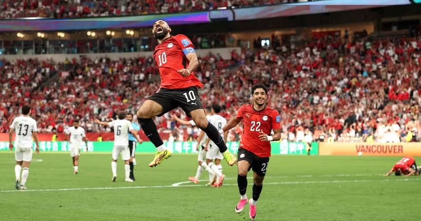 VIDEO  Gol dhe asist nga Salah për përmbysjen e madhe  Egjipti gjen fitoren e parë në Botëror