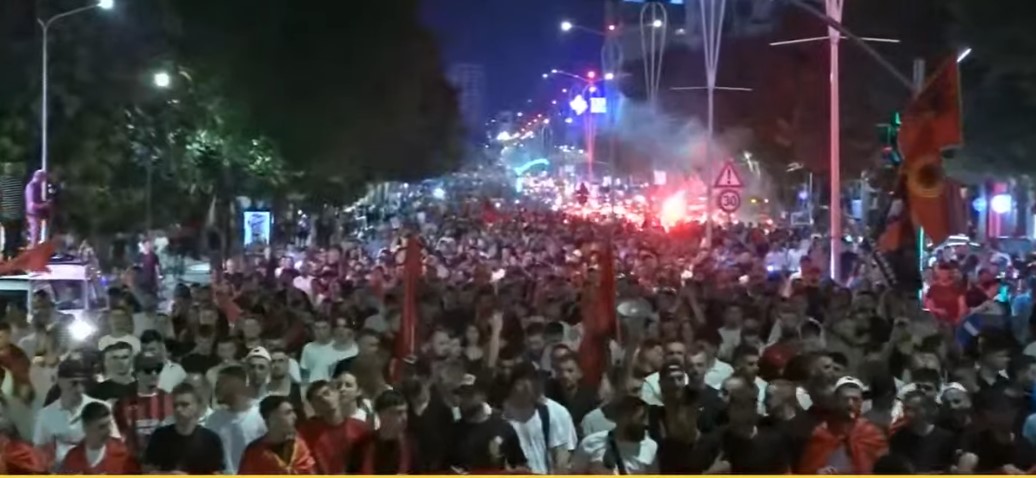 VIDEO/ Nga kryeministria drejt ish-sheshit Shqipon