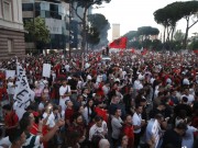 Protestat për dorëheqjen e Ramës në ditën e 15-të, eurodeputeti bullgar: Qeveria duhet të dëgjoj zërin e qytetarëve! Po monitorojmë çdo zhvillim