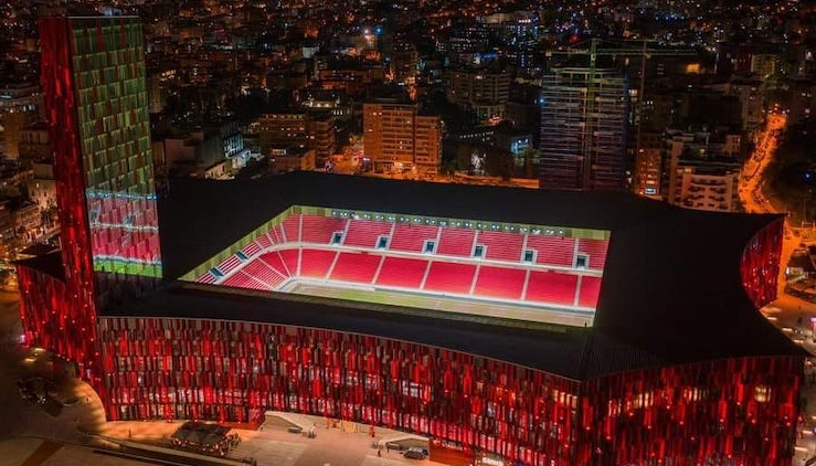 FOTO  Tjetër ndryshim i paralajmëruar nga FSHF  fillon puna në stadiumin  Air Albania 