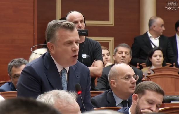 balla parlament