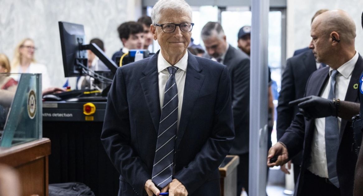 Bill Gates dëshmon për Jeffrey Epstein  Shpresoj që viktimat të gjejnë drejtësi 