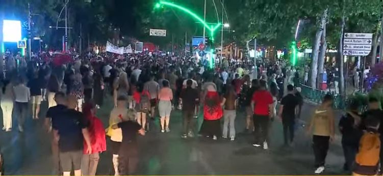 bulevard sheshi proteste