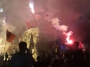 VIDEO/ Mbyllet pas 6 orësh protesta dhe marshimi i ditës së 14-të, pjesëmarrje historike, mijëra në shesh: Këtu vendosim ne, Edi Rama jep dorëheqjen!