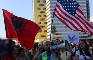 flamuri amerikan protesta