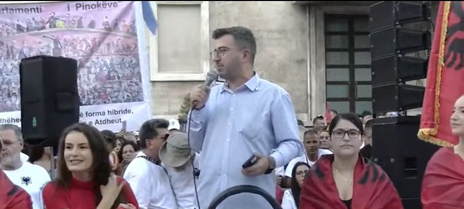 VIDEO/ “Mos u frikësoni dhe mos u përçani, të bash