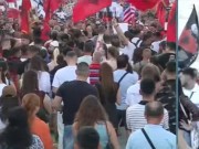 VIDEO/ “Qëndroni të bashkuar, kemi çrrënjosur propagandën”- Kordinatorja e protestave në Francë: Të zhdukim këtë klasë politike që pi gjakun e shqiptarëve!