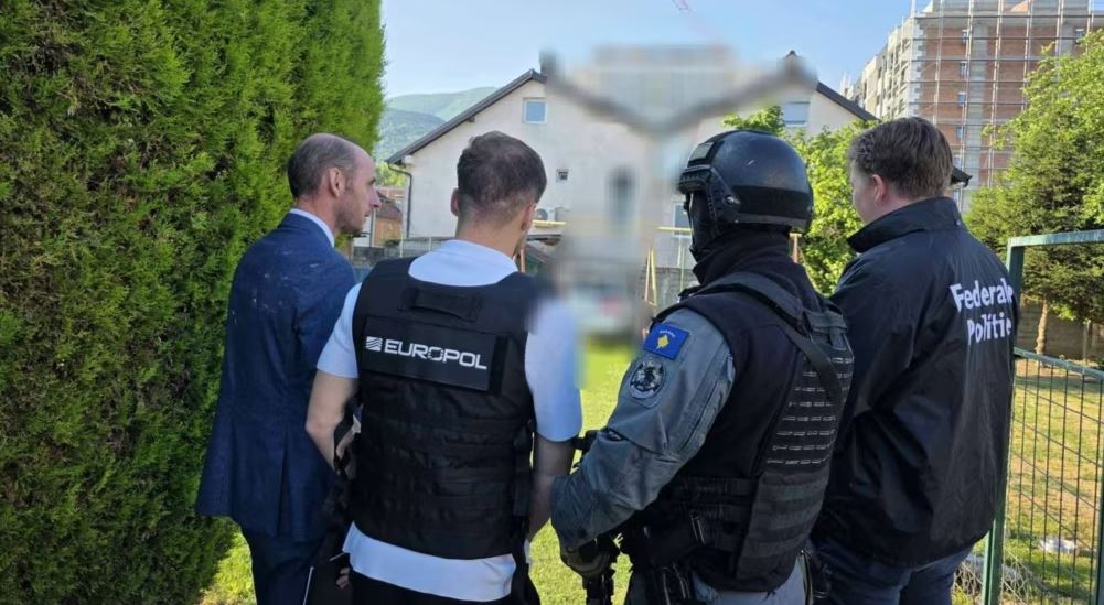 dosja-e-prokurorise-si-operonte-rrjeti-i-dyshuar-kosovar-i-trafikimit-te-droges-nga-amerika-e-jugut-ne-vendet-e-be-dhe-lindjen-e-mesme-pergjimet-e-sky-ecc