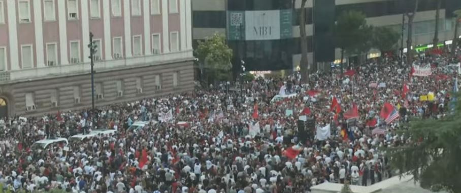 kryeministria sheshi protesta