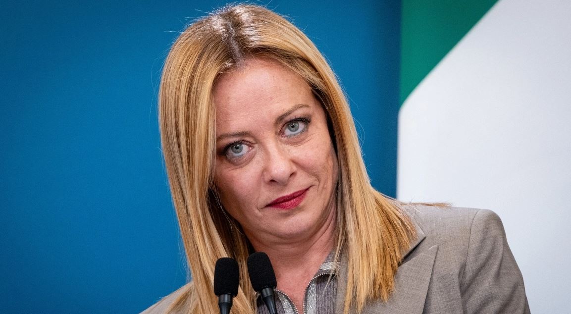  Italia nuk është banane    Meloni  Jo taksimit të jashtëzakonshëm të të ardhurave më të larta  ulje të taksave për klasën e mesme 